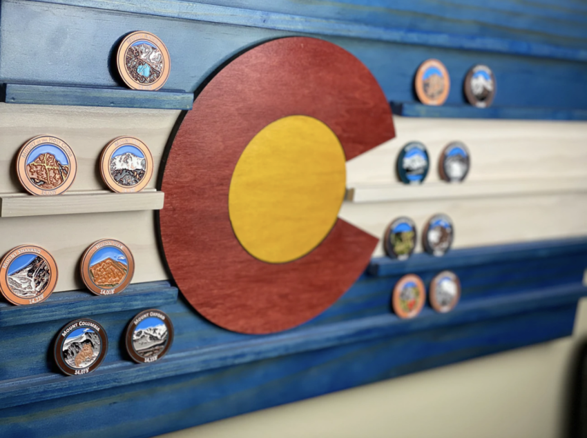 COLORADO WOODEN FLAG MOUNTAIN SUMMIT COIN RACK WITH SAWATCH MOUNTAINS 14ERS SUMMIT COINS